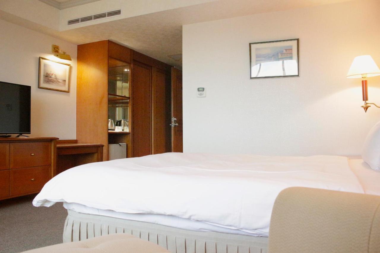 Hotel Avenue مدينة هسينشو المظهر الخارجي الصورة