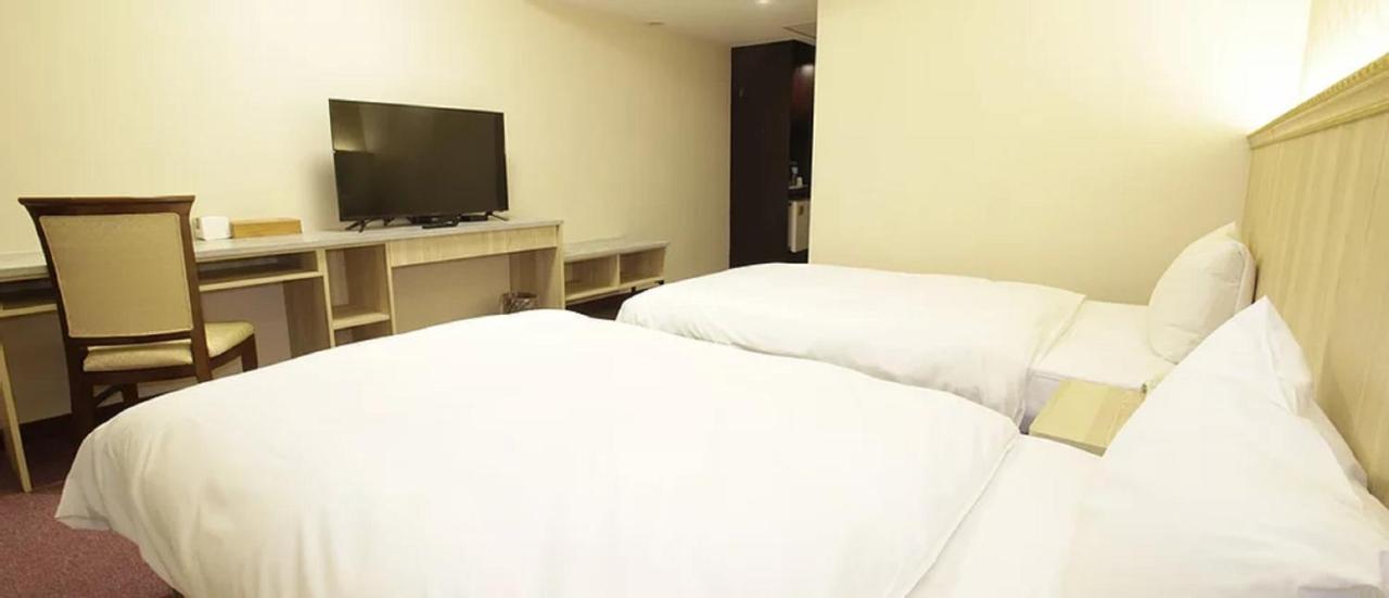 Hotel Avenue مدينة هسينشو المظهر الخارجي الصورة
