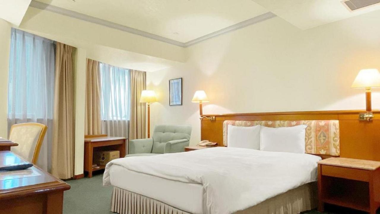 Hotel Avenue مدينة هسينشو المظهر الخارجي الصورة