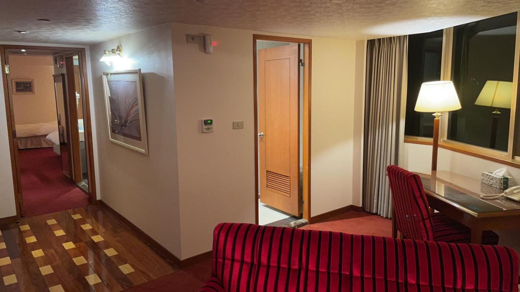 Hotel Avenue مدينة هسينشو المظهر الخارجي الصورة